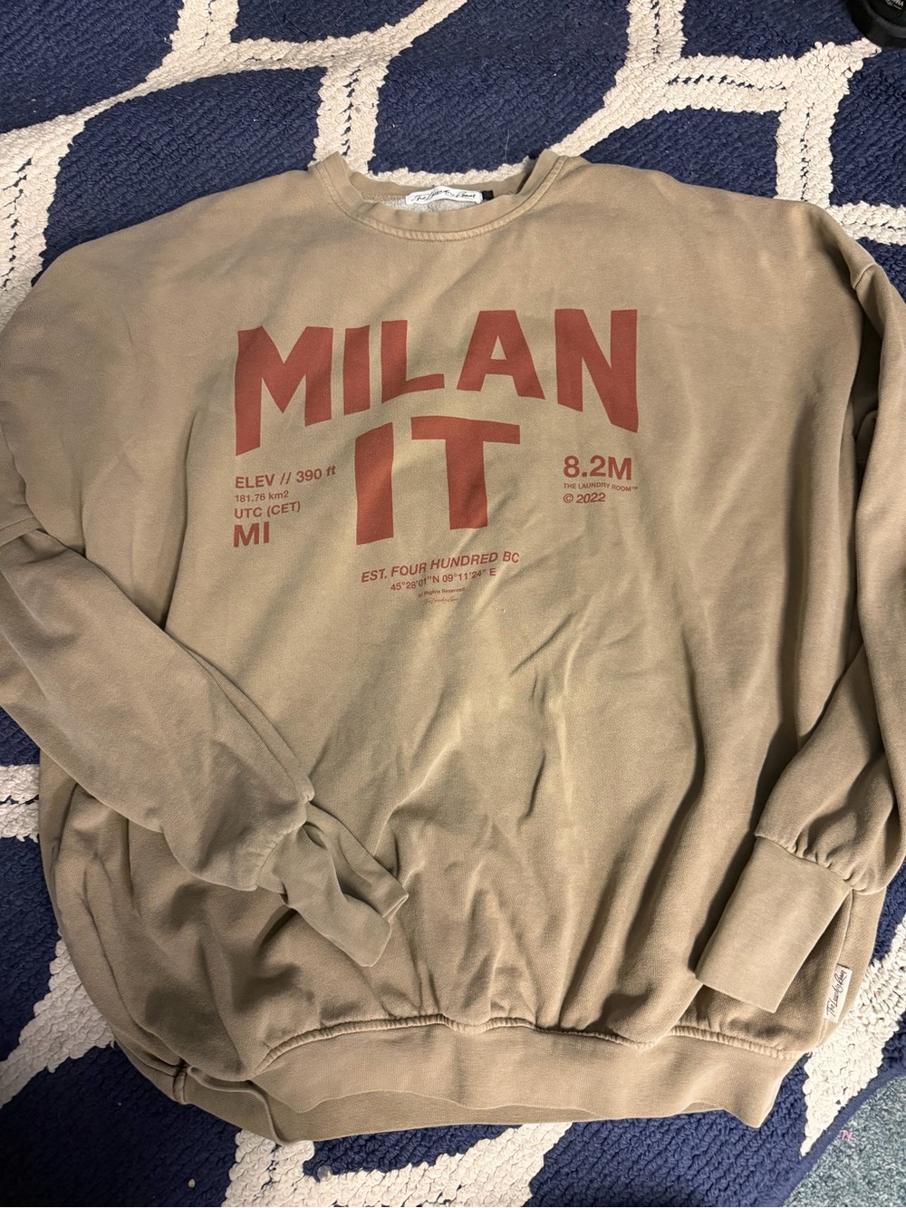 Laundry room crewneck